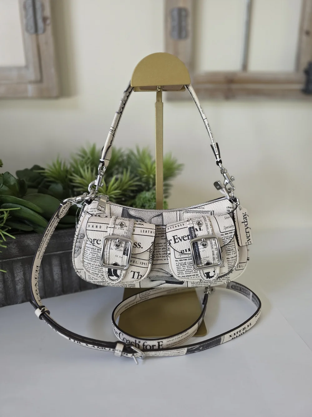 Coach Ashton Shoulder Crossbody Bag Newsprint NWT white Black Leather